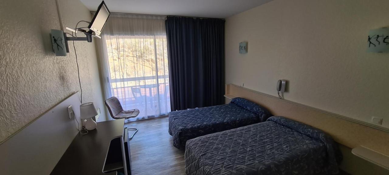 Garabit Hotel Anglards de Saint Flour Exteriör bild