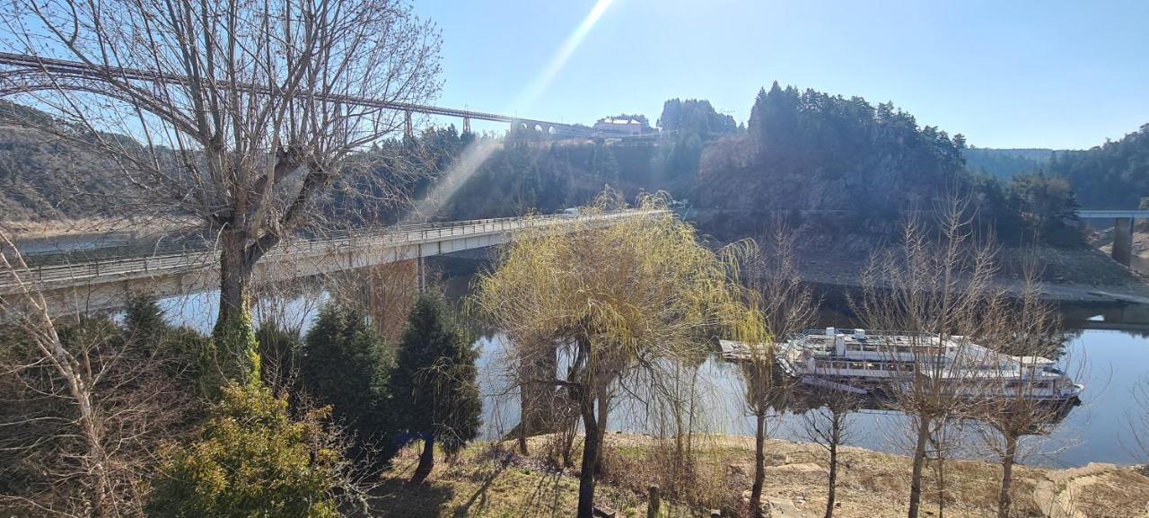 Garabit Hotel Anglards de Saint Flour Exteriör bild