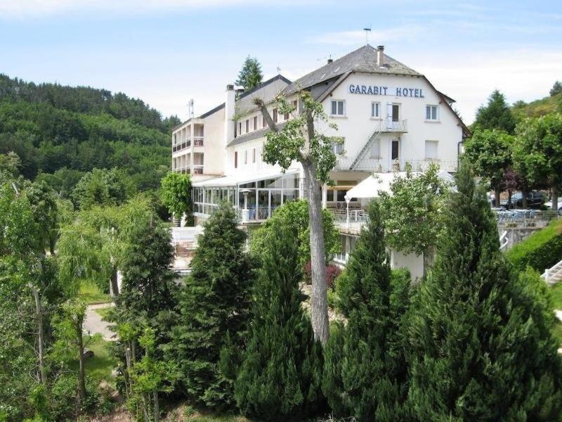 Garabit Hotel Anglards de Saint Flour Exteriör bild