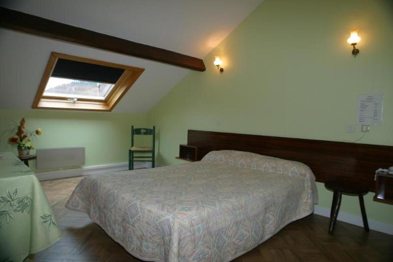 Garabit Hotel Anglards de Saint Flour Exteriör bild