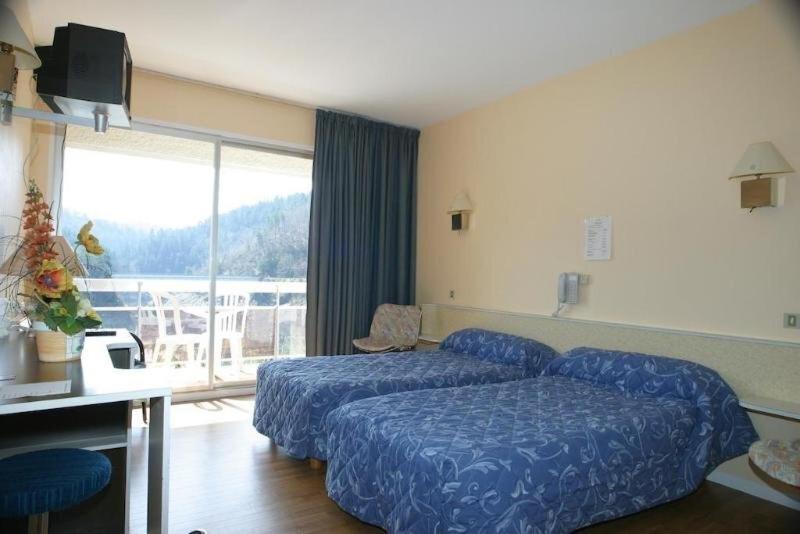 Garabit Hotel Anglards de Saint Flour Exteriör bild