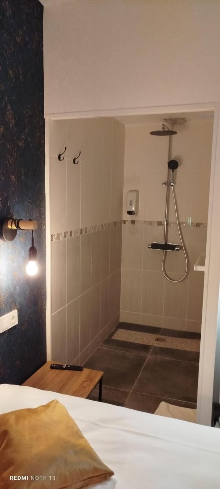 Garabit Hotel Anglards de Saint Flour Exteriör bild