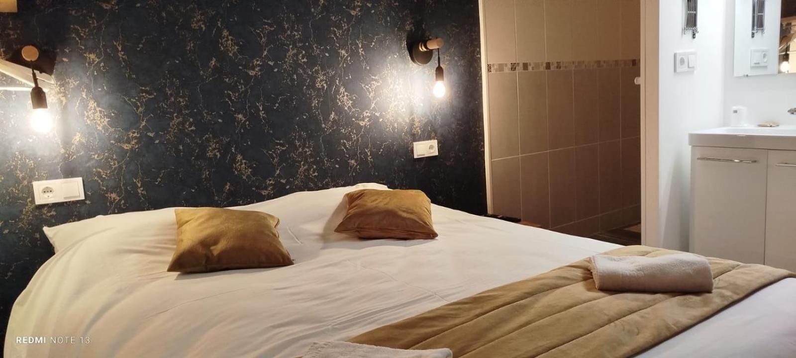 Garabit Hotel Anglards de Saint Flour Exteriör bild